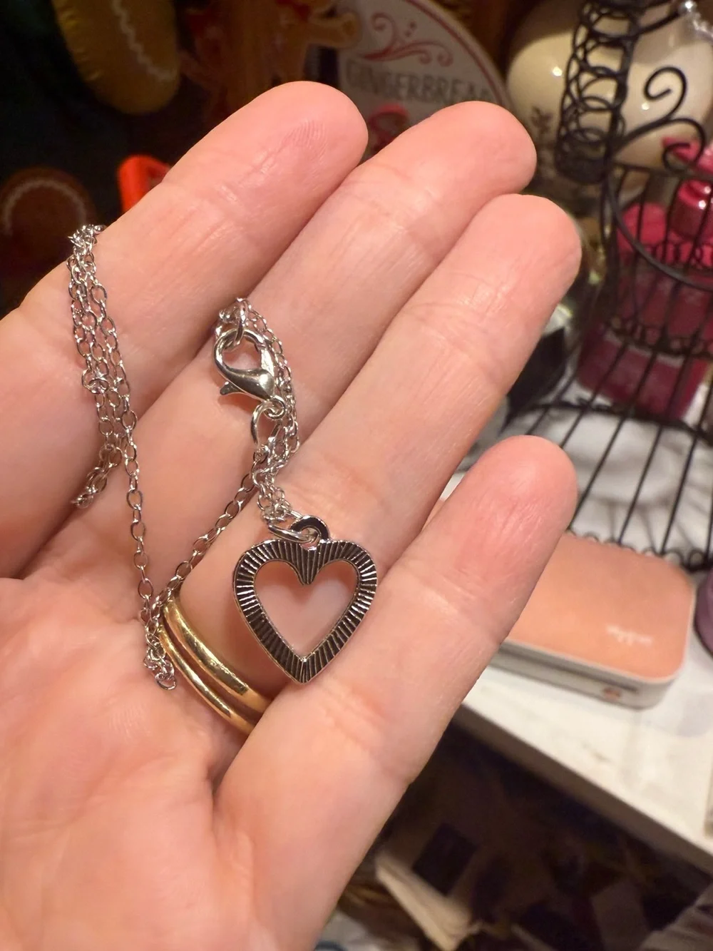 NWT Silver Sparkly Rhinestone Heart Pendant Necklace Cute Girls Jewelry